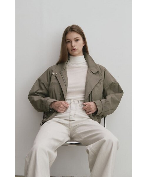 LEI AVERY(レイ エイバリー)の「バンバーショートジャケットOTL205(ブルゾン・レディース・カーキ・FREE)」の1枚目の写真