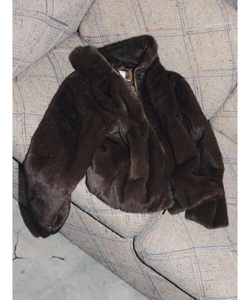 Te chichi（テチチ）の「【宮本茉由着用】グラデーションファースタンドジャケット（ノーカラージャケット・レディース・ブラウン/グレー・F）」の8枚目の写真