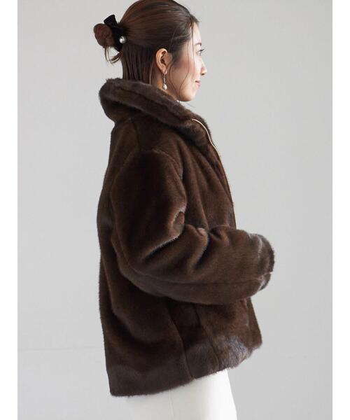 Te chichi（テチチ）の「【宮本茉由着用】グラデーションファースタンドジャケット（ノーカラージャケット・レディース・ブラウン/グレー・F）」の17枚目の写真