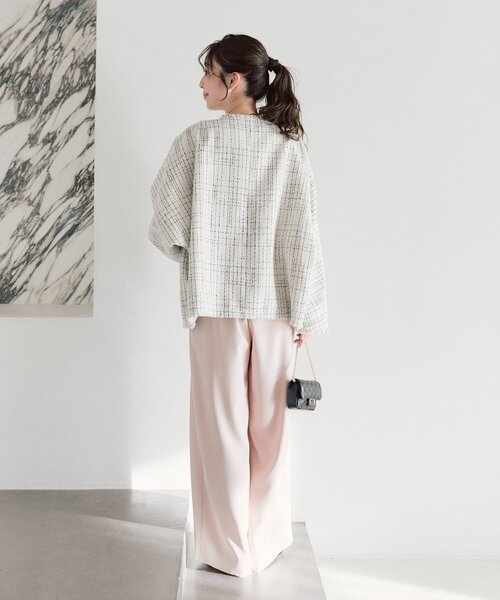 La boutique BonBon（ラブティックボンボン）の「【オケージョン対応】ツィード金ボタンジャケット（ノーカラージャケット・レディース・ブラック/オフホワイト・FREE）」の4枚目の写真