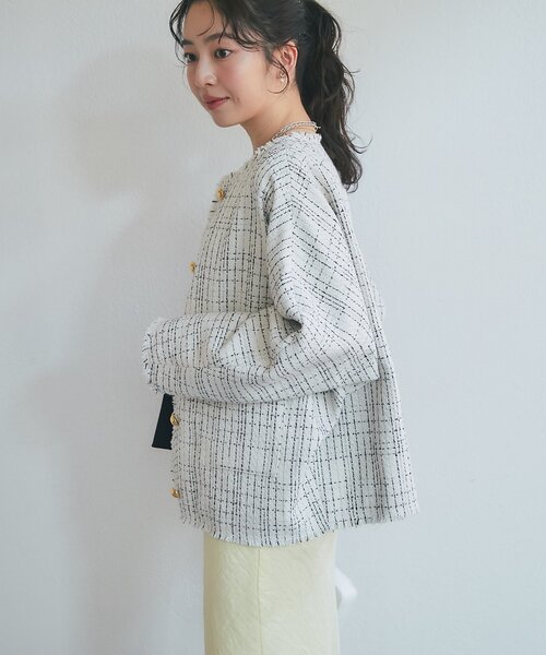 La boutique BonBon（ラブティックボンボン）の「【オケージョン対応】ツィード金ボタンジャケット（ノーカラージャケット・レディース・ブラック/オフホワイト・FREE）」の7枚目の写真