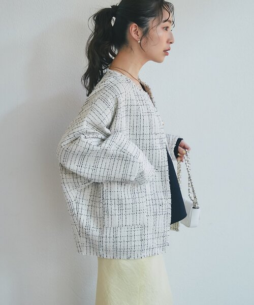 La boutique BonBon（ラブティックボンボン）の「【オケージョン対応】ツィード金ボタンジャケット（ノーカラージャケット・レディース・ブラック/オフホワイト・FREE）」の8枚目の写真