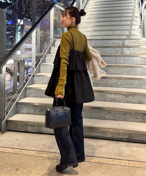 DISCOAT(ディスコート)の「ハシゴレースティアードキャミ(チュニック・レディース・オフホワイト/ブラック・FREE)」の8枚目の写真