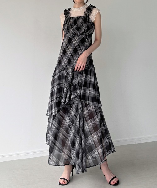 junoah(ジュノア)の「チェックキャミワンピース(ワンピース・レディース・ブラック/ホワイト/ブラウン・SMALL/MEDIUM/LARGE)」の5枚目の写真