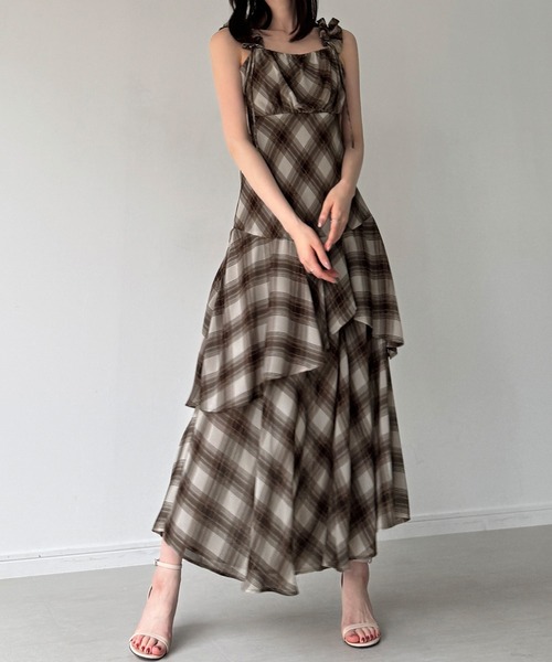 junoah(ジュノア)の「チェックキャミワンピース(ワンピース・レディース・ブラック/ホワイト/ブラウン・SMALL/MEDIUM/LARGE)」の13枚目の写真
