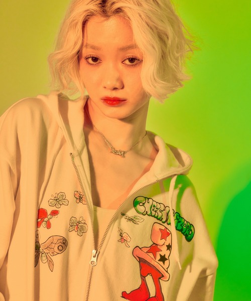 X-girl（エックスガール）の「X-girl x Mark Bode ZIP UP SWEAT HOODIE（パーカー・レディース・ブラック/ホワイト・L/M/S）」の4枚目の写真