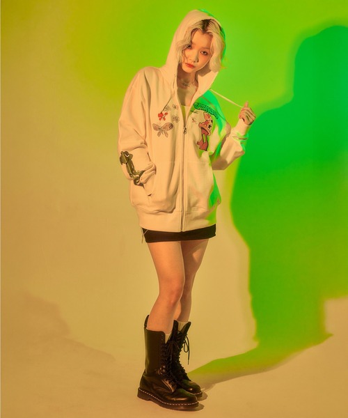 X-girl（エックスガール）の「X-girl x Mark Bode ZIP UP SWEAT HOODIE（パーカー・レディース・ブラック/ホワイト・L/M/S）」の8枚目の写真