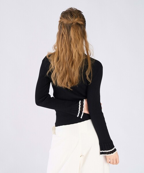 To b. by agnes b.（トゥービーバイアニエスベー）の「コットン オープンワーク ニット プルオーバー（ニット/セーター・レディース・ブラック・FREE）」の5枚目の写真