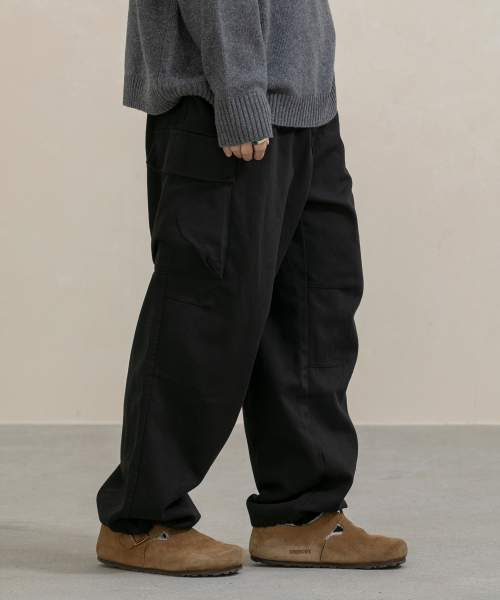 RUGGED HOUSE(ラギッドハウス)の「パラシュートサイドカーゴワイドパンツ 2カラー(その他パンツ・メンズ・ブラック/ブラウン・FREE)」の3枚目の写真