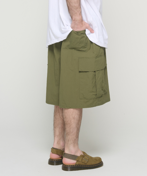 CARGOBROS(カーゴブロス)の「ナイロンカーゴバミューダパンツ(カーキ)(その他パンツ・メンズ・その他・FREE)」の4枚目の写真