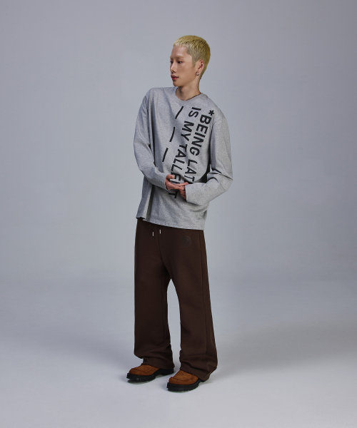 SCALLYWAG（スカリーワグ）の「フレアバギー裏起毛トレーニングパンツ[ブラウン]（スウェットパンツ・レディース・その他・M/L）」の3枚目の写真