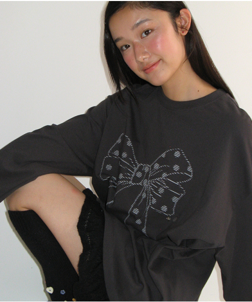 RONRON(ロンロン)の「DOT RIBBON OVER FIT LONG SLEEVE CHARCOAL(Tシャツ/カットソー・レディース・その他・FREE)」の3枚目の写真
