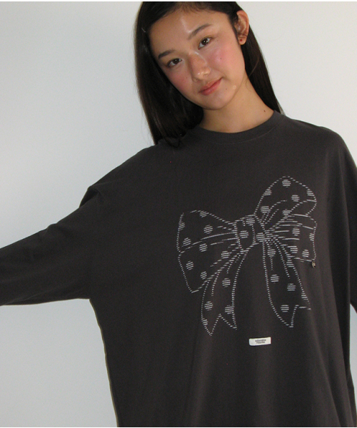 RONRON(ロンロン)の「DOT RIBBON OVER FIT LONG SLEEVE CHARCOAL(Tシャツ/カットソー・レディース・その他・FREE)」の4枚目の写真