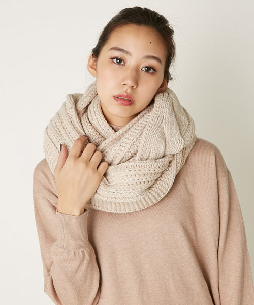 MOUSSY（マウジー）の「KNIT ONEPIECE×SNOOD SET（ワンピース・レディース・トップグレー/ベージュ・FREE）」の13枚目の写真