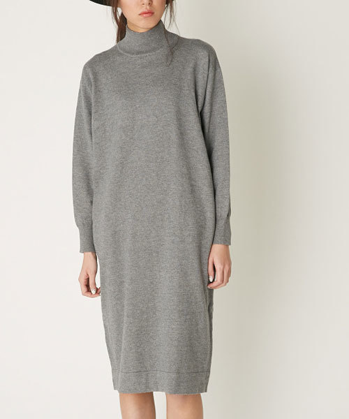 MOUSSY（マウジー）の「KNIT ONEPIECE×SNOOD SET（ワンピース・レディース・トップグレー/ベージュ・FREE）」の6枚目の写真