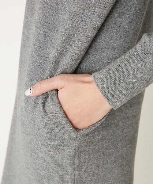 MOUSSY（マウジー）の「KNIT ONEPIECE×SNOOD SET（ワンピース・レディース・トップグレー/ベージュ・FREE）」の8枚目の写真