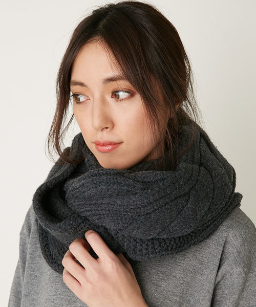 MOUSSY（マウジー）の「KNIT ONEPIECE×SNOOD SET（ワンピース・レディース・トップグレー/ベージュ・FREE）」の9枚目の写真