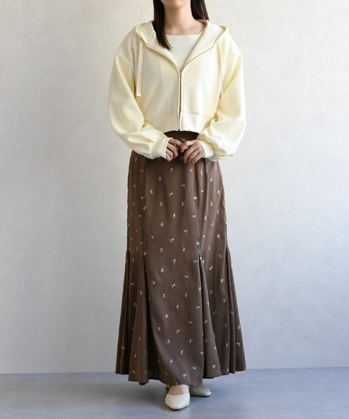 31 Sons de mode（トランテアン　ソン　ドゥ　モード）の「2026春夏新作 刺繍マーメイドスカート（スカート・レディース・モカ/イエロー/アイボリー・M/S）」の14枚目の写真