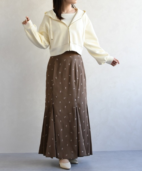 31 Sons de mode（トランテアン　ソン　ドゥ　モード）の「2026春夏新作 刺繍マーメイドスカート（スカート・レディース・モカ/イエロー/アイボリー・M/S）」の15枚目の写真