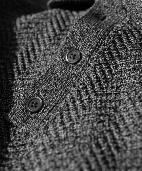 RUUBON（ルーボン）の「【RUUBON】herringbone knit polo shirt /ヘリンボーンニットポロシャツ（ポロシャツ・メンズ・ブラック/グレー・L/M/S）」の16枚目の写真
