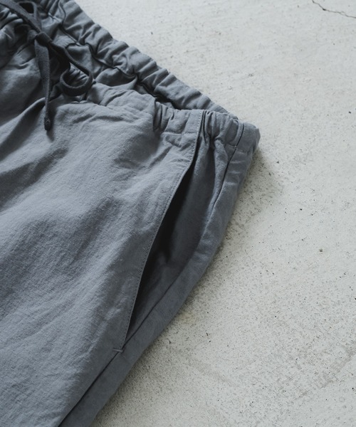 quadro（クオドロ）の「綿麻バックサテンワークパンツ（その他パンツ・メンズ・グレー/チャコール・MEDIUM）」の7枚目の写真