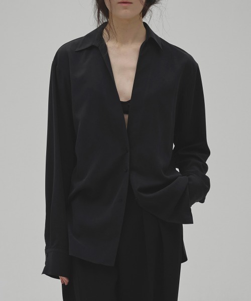 TODAYFUL(トゥデイフル)の「Silky Skipper Shirts(シャツ/ブラウス・レディース・キナリ/ブラック・FREE)」の7枚目の写真