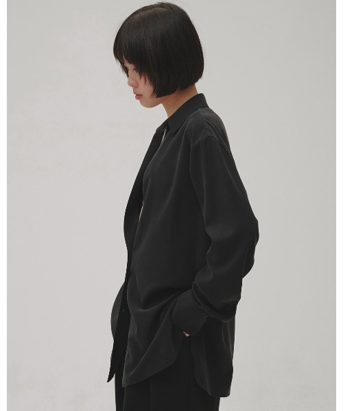TODAYFUL(トゥデイフル)の「Silky Skipper Shirts(シャツ/ブラウス・レディース・キナリ/ブラック・FREE)」の9枚目の写真