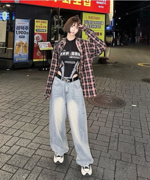 ANEWBROS（アニュブロス）の「サイドピンタックウォッシングバルーンワイドデニムパンツ4カラー[ANBD_6005]（デニムパンツ・レディース・マルチ/グレー/エメラルドブルー/ライトブルー・X-SMALL/SMALL/MEDIUM/LARGE/X-LARGE）」の12枚目の写真