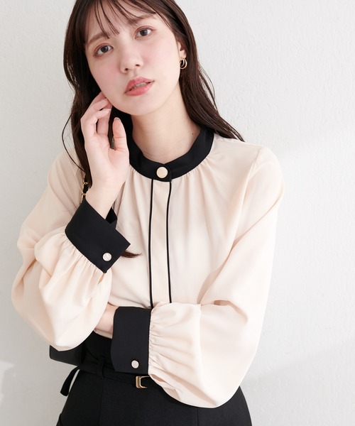 natural couture(ナチュラルクチュール)の「ニュアンスデザイン釦配色ブラウス(シャツ/ブラウス・レディース・ピンク系その他/オフホワイト/ネイビー/ベージュ・FREE)」の6枚目の写真