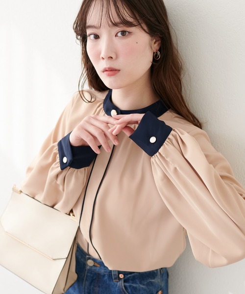 natural couture(ナチュラルクチュール)の「ニュアンスデザイン釦配色ブラウス(シャツ/ブラウス・レディース・ピンク系その他/オフホワイト/ネイビー/ベージュ・FREE)」の11枚目の写真