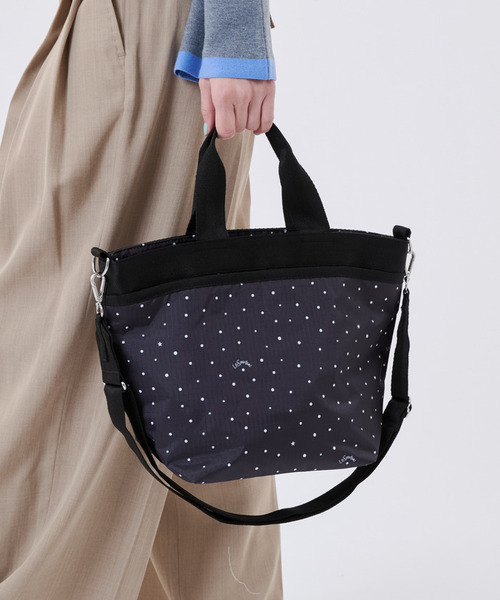 LeSportsac(レスポートサック)の「BUCKET TOTE ブリスドッツ(トートバッグ・レディース・ブラック・FREE)」の2枚目の写真