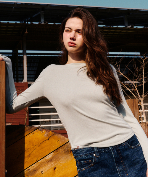 ERER(エルエル)の「Logo Label long-sleeved T-shirt Mint(Tシャツ/カットソー・レディース・ミント・F)」の4枚目の写真