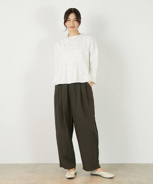 MELROSE claire（メルローズ クレール）の「【カットジャガードキャミブラウス】（シャツ/ブラウス・レディース・ブラック/ホワイト・FREE）」の9枚目の写真