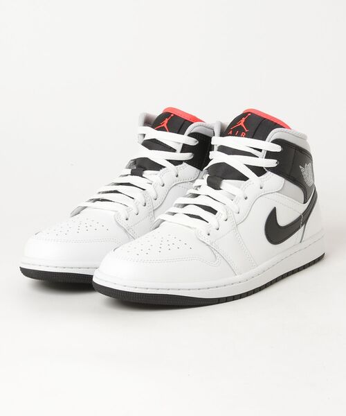 JORDAN BRAND(ジョーダンブランド)の「AIR JORDAN 1 MID(スニーカー・メンズ・ホワイト系その他・26.5cm/27.0cm/27.5cm/28.0cm/28.5cm/26.0cm)」の1枚目の写真
