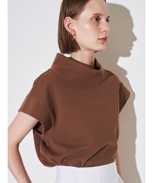 ELENDEEK（エレンディーク）の「オフネックカットソー（Tシャツ/カットソー・レディース・オフホワイト/ブラック/ブラウン・FREE）」の3枚目の写真