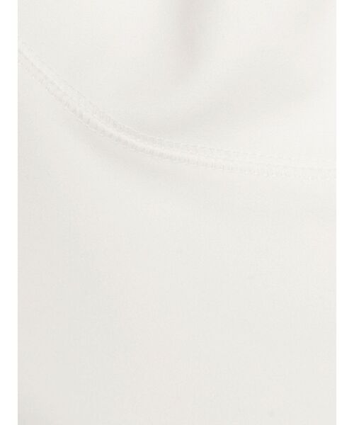 ELENDEEK(エレンディーク)の「オフネックカットソー(Tシャツ/カットソー・レディース・オフホワイト/ブラック/ブラウン・FREE)」の8枚目の写真