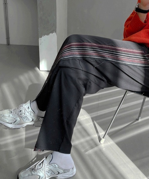 NOWLE（ノウル）の「【NOWLE】サイドライン ワイド ストレート イージーパンツ / レトロトラックパンツ（その他パンツ・メンズ・ブラック・MEDIUM/LARGE）」の8枚目の写真