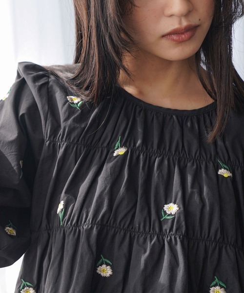 mili an deni(ミリアンデニ)の「刺繍ティアードブラウス(シャツ/ブラウス・レディース・ホワイト/ブラック/ミント・M)」の11枚目の写真