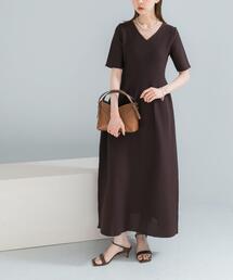 URBAN RESEARCH ROSSO WOMEN | 『一部WEB限定カラー』フォルムニットVネックワンピース(ワンピース)