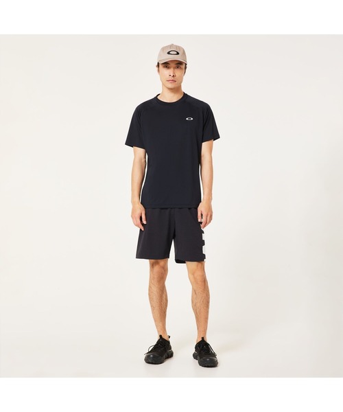 OAKLEY(オークリー)の「オークリー ENHANCE SS PRACTICE TEE 1.0 /Tシャツ /スポーツ・トレーニングコレクション/吸汗速乾/OAKLEY(Tシャツ/カットソー・メンズ・ブラック/ホワイト・S/M/L)」の3枚目の写真