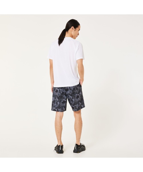 OAKLEY(オークリー)の「オークリー ENHANCE SS PRACTICE TEE 1.0 /Tシャツ /スポーツ・トレーニングコレクション/吸汗速乾/OAKLEY(Tシャツ/カットソー・メンズ・ブラック/ホワイト・S/M/L)」の14枚目の写真
