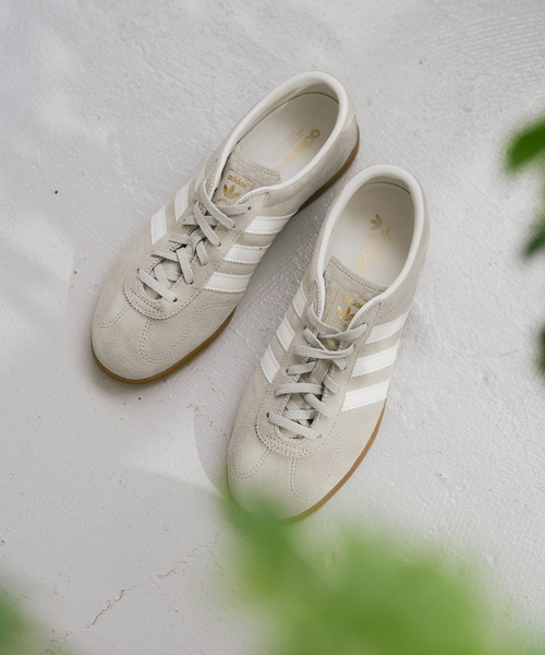 Spick & Span(スピックアンドスパン)の「adidas / アディダス SMU Spick & Span別注GAZELLE LO PRO(スニーカー・レディース・ベージュ・25cm/24.5cm/24cm/23.5cm/23cm/22.5cm)」の11枚目の写真