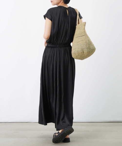 LUCA/LADY LUCK LUCA（ルカ/レディラックルカ）の「LC/LLL ギャザーワンピース（ワンピース・レディース・ブラック/グレー・FREE）」の9枚目の写真