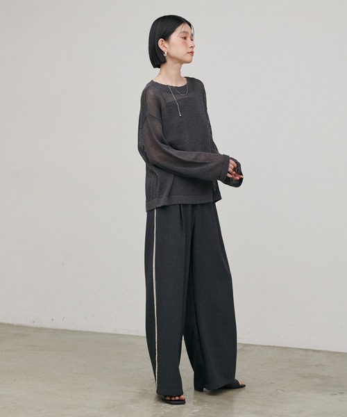 LARUTA（ラルータ）の「【LARUTA】ボートネックギマシアーニット（ニット/セーター・レディース・チャコールグレー/イエロー/ライトグレー/オフホワイト・FREE）」の14枚目の写真