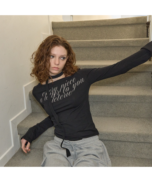 LETERIE(レテリー)の「LETTERING OFF-SHOULDER TIE LONG SLEEVE_BLACK(Tシャツ/カットソー・レディース・ブラック・FREE)」の1枚目の写真