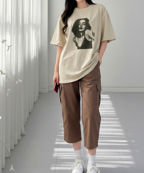 VIVID LADY(ビビッドレディー)の「フォトプリント チュニック 半袖 Tシャツ(Tシャツ/カットソー・レディース・ベージュ/ホワイト/チャコールグレー/ブラック・FREE)」の20枚目の写真