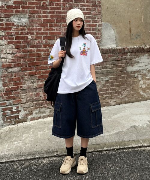 ARTISTWEAR（アーティストウェア）の「[ATW] ハスルブルー 半袖Tシャツ - 2COLOR（Tシャツ/カットソー・レディース・ホワイト/ブラック・SMALL/MEDIUM/LARGE/X-LARGE/XX-LARGE/XXXX-LARGE）」の3枚目の写真