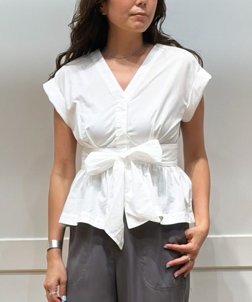 BANANA REPUBLIC FACTORY STORE(バナナリパブリック ファクトリーストア)の「BANANA REPUBLIC FACTORY STORE ポプリン タイフロント トップス(シャツ/ブラウス・レディース・ホワイト/マルチ・4/6/8/0/2)」の2枚目の写真