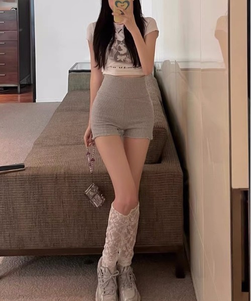 yuue' ( wear )(ユーイ)の「ハイウエストメロウリブニットパンツ(その他パンツ・レディース・グレー/ブラック・FREE)」の21枚目の写真