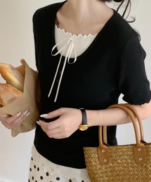 semplice(センプリチェ)の「フリル レイヤード リボン ニットトップス(Tシャツ/カットソー・レディース・パープル/ベージュ/ホワイト/ブルー/ブラック・F)」の11枚目の写真